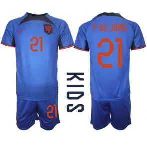 Holland Frenkie de Jong #21 Replika Babytøj Udebanesæt Børn VM 2022 Kortærmet (+ Korte bukser)
